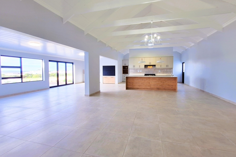4 Bedroom Property for Sale in Da Gama Bay Western Cape